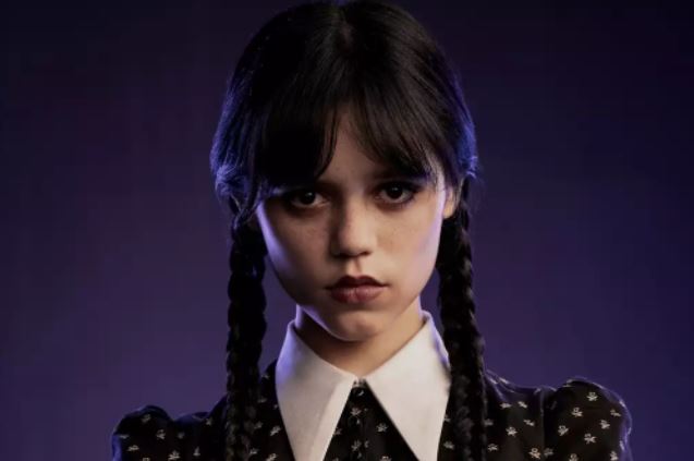 Jenna Ortega como Merlina Addams