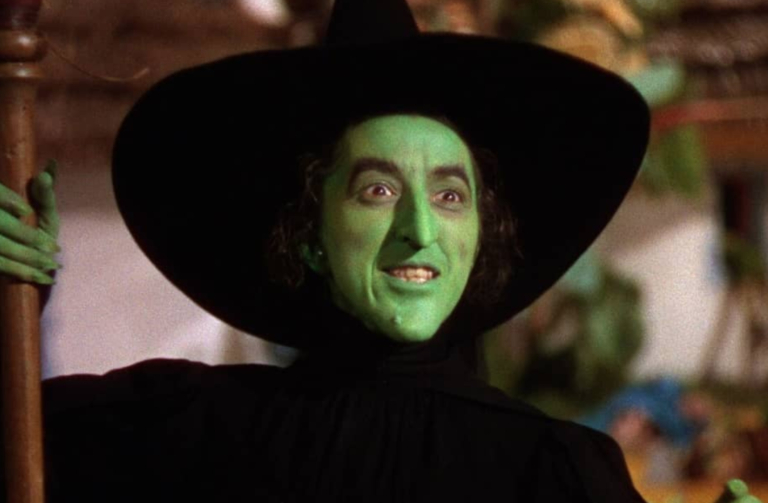 Reaparece episodio prohibido de "Barrio Sésamo" con la Bruja de "El Mago de Oz"